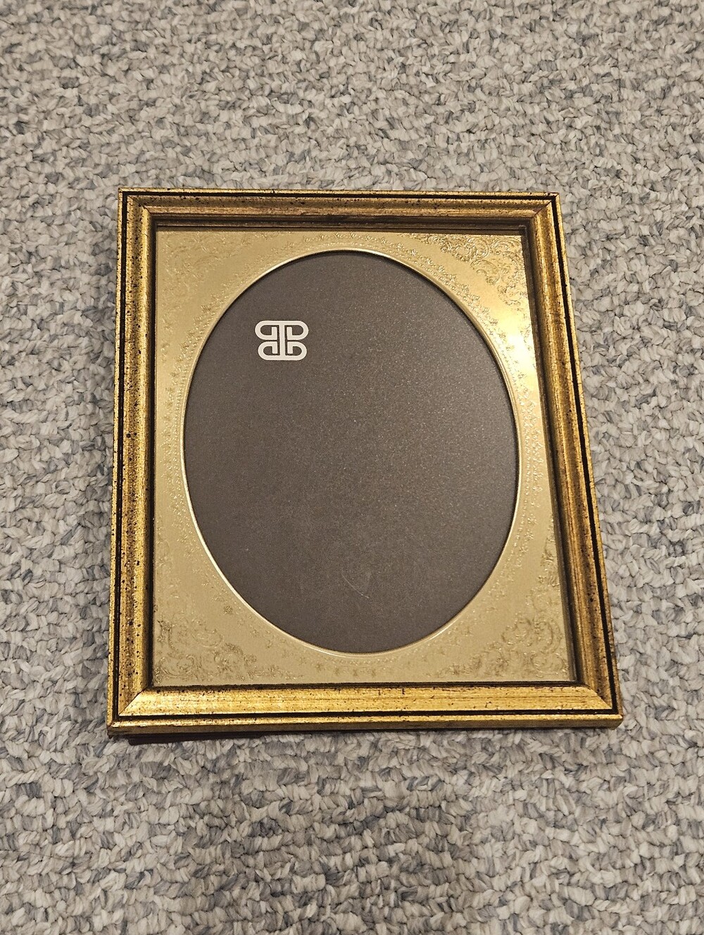 Vintage Burnes of Boston Oval Gold Embossed Picture Frame